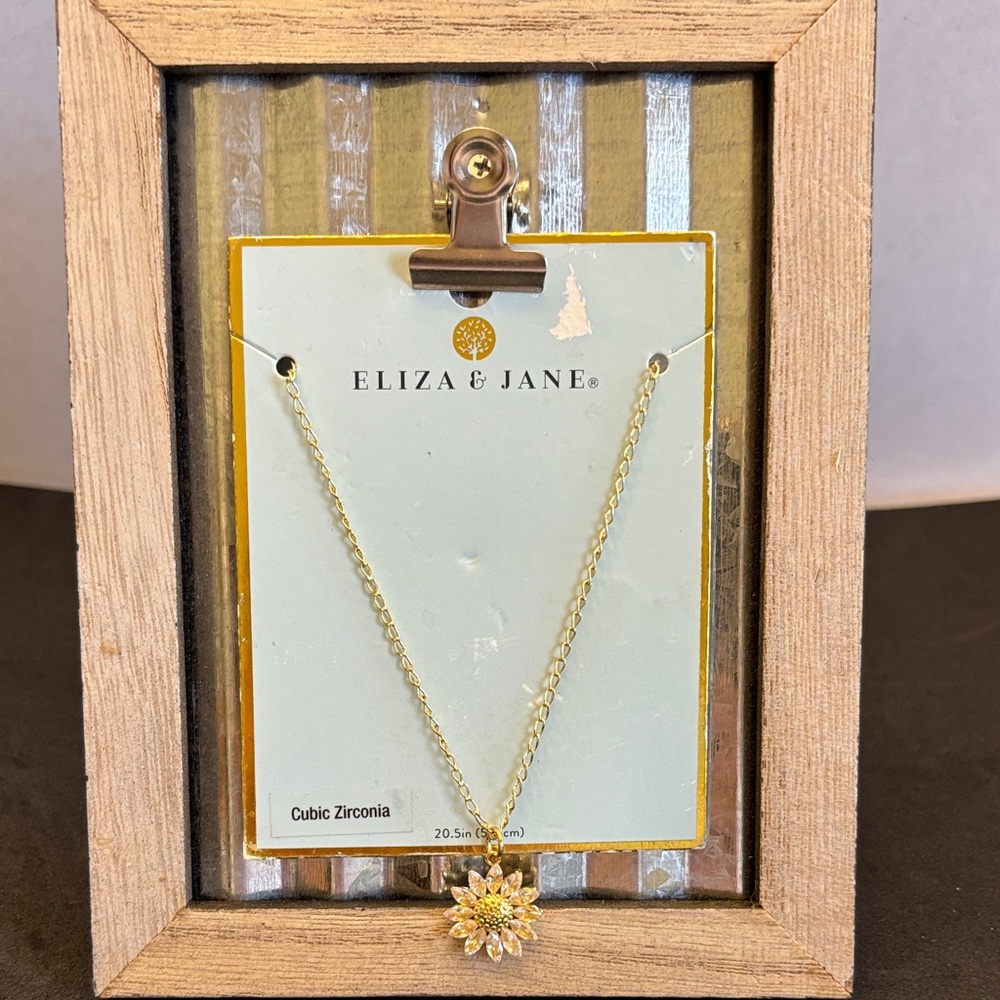 💕5/25💕Eliza & Jane Gold Cubic Zirconia Sunflower Necklace